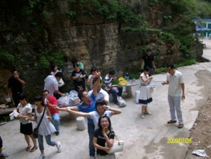 彩翼家紡團隊野外拓展訓練