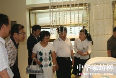 鄂爾多斯集團總裁視察鄂爾多斯家紡公司