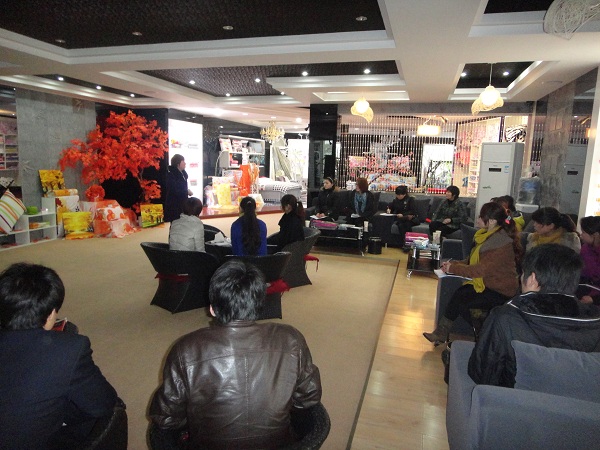 雨蘭完善加盟商培訓體系促轉變